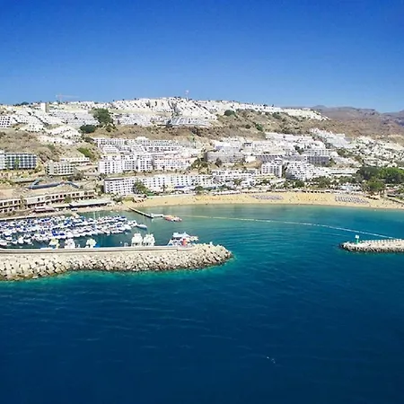 Gael * Puerto Rico (Gran Canaria)
