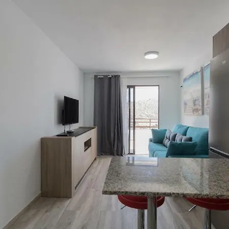 Gael * Puerto Rico (Gran Canaria)